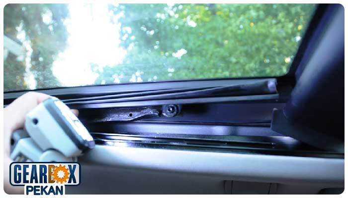 دلایل اصلی خرابی سانروف ام وی ام X33